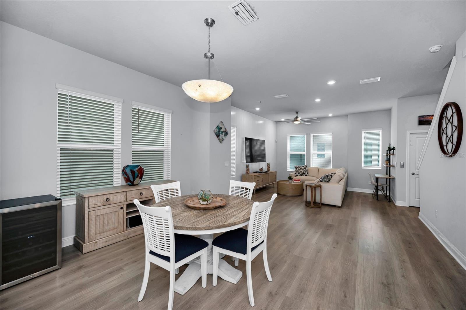 2458 Mangum, Sarasota, FL 34237