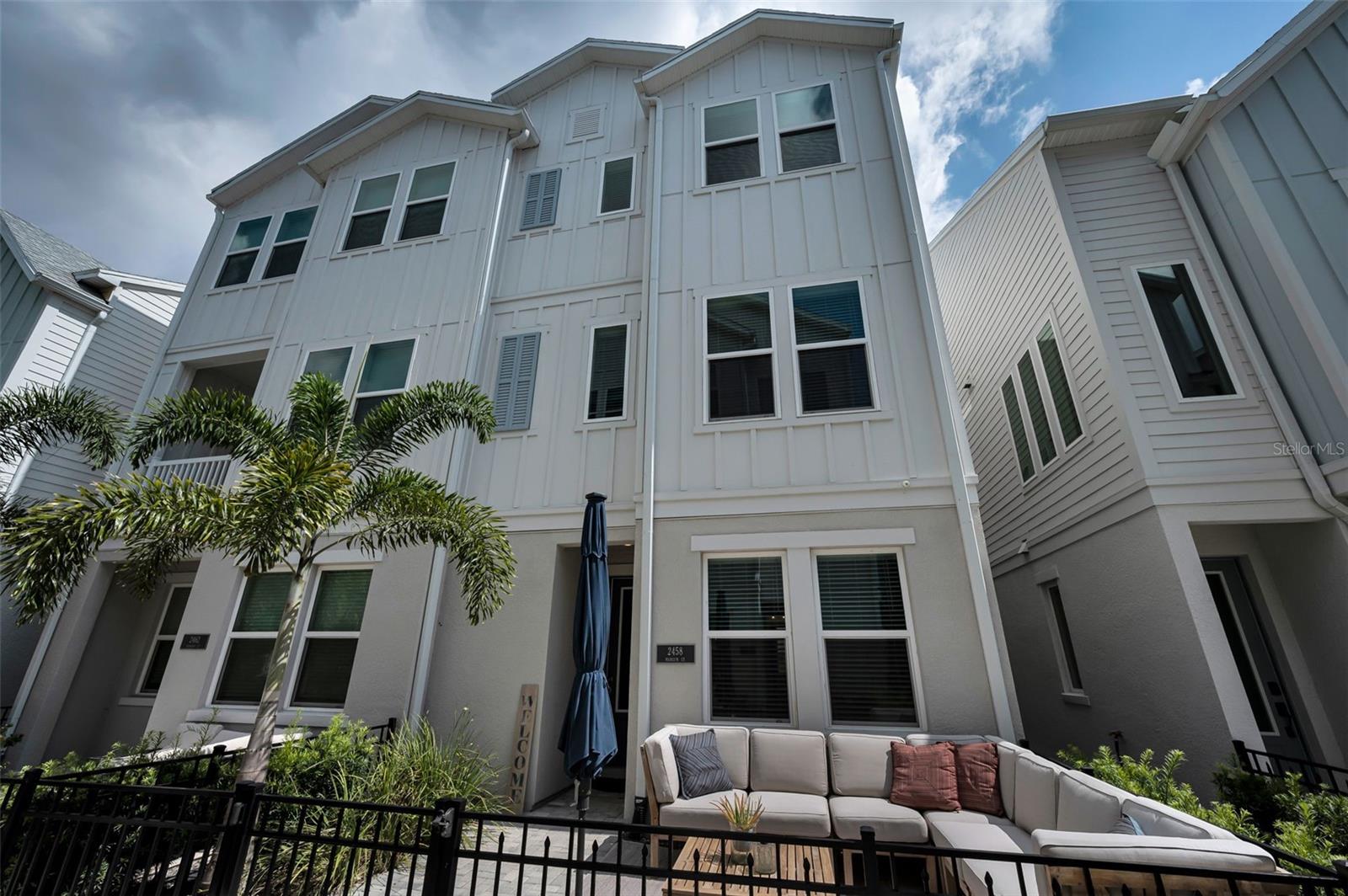 2458 Mangum, Sarasota, FL 34237