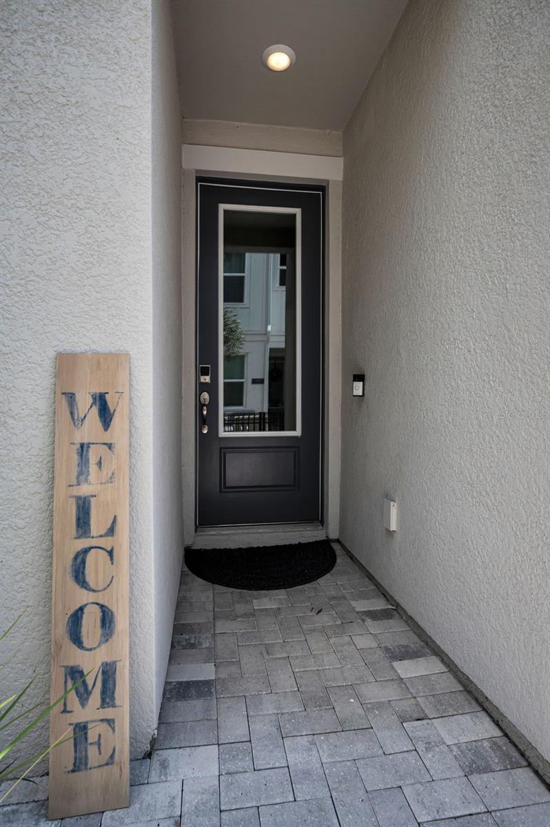 2458 Mangum, Sarasota, FL 34237