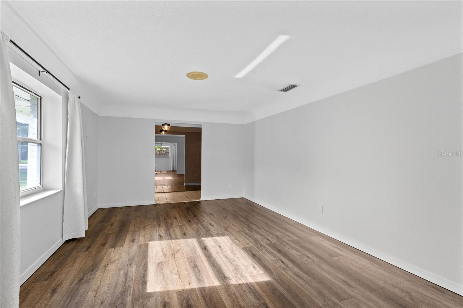 2215 Bradford, Orlando, FL 32806