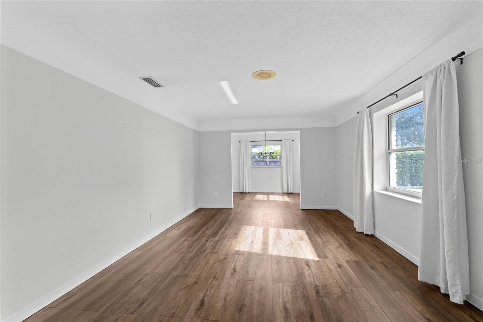 2215 Bradford, Orlando, FL 32806