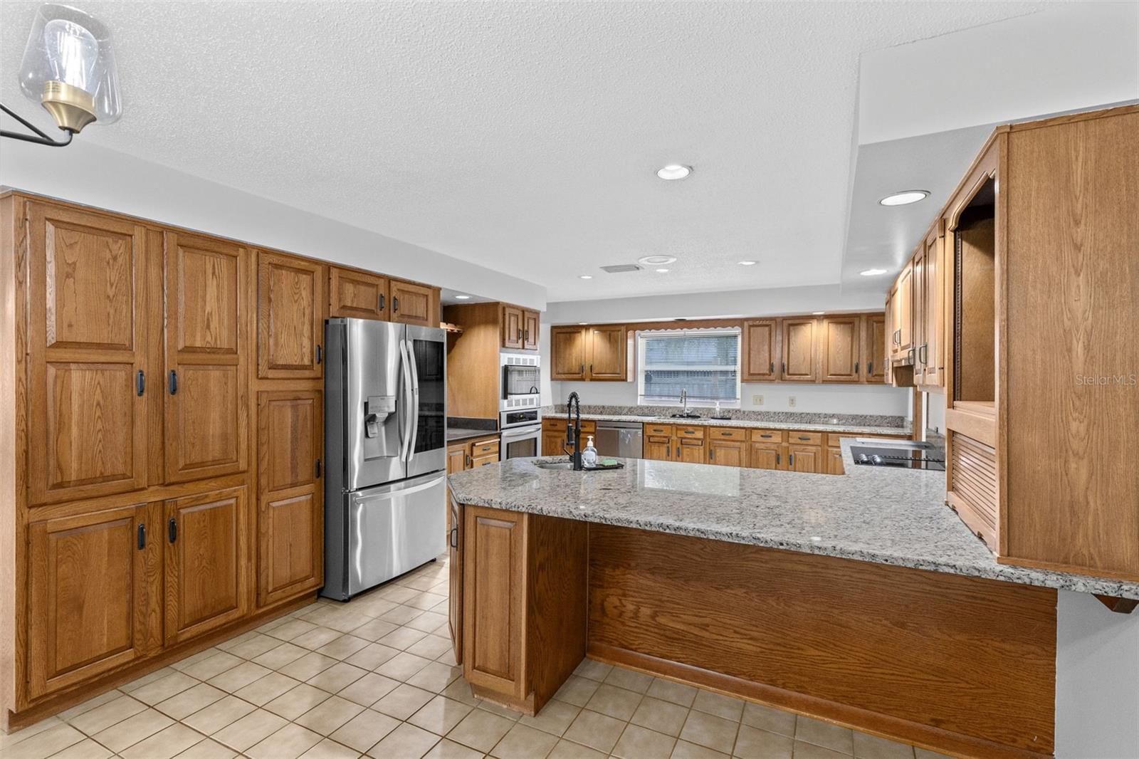 2215 Bradford, Orlando, FL 32806