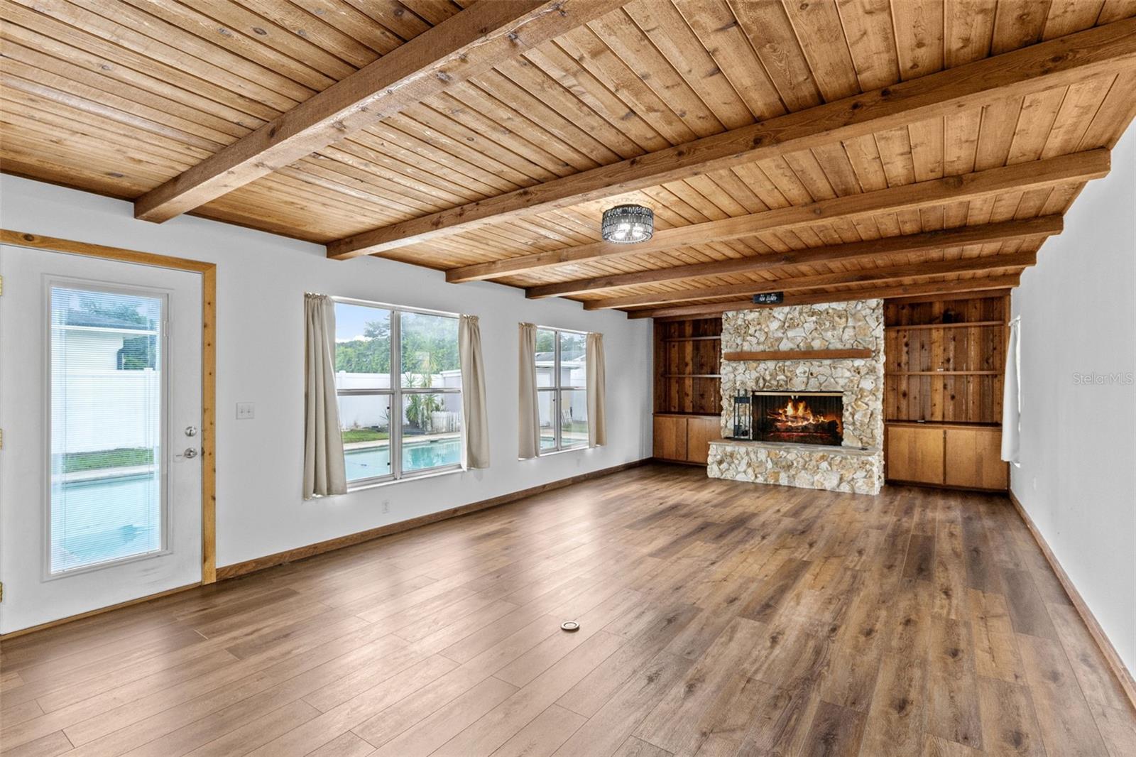 2215 Bradford, Orlando, FL 32806