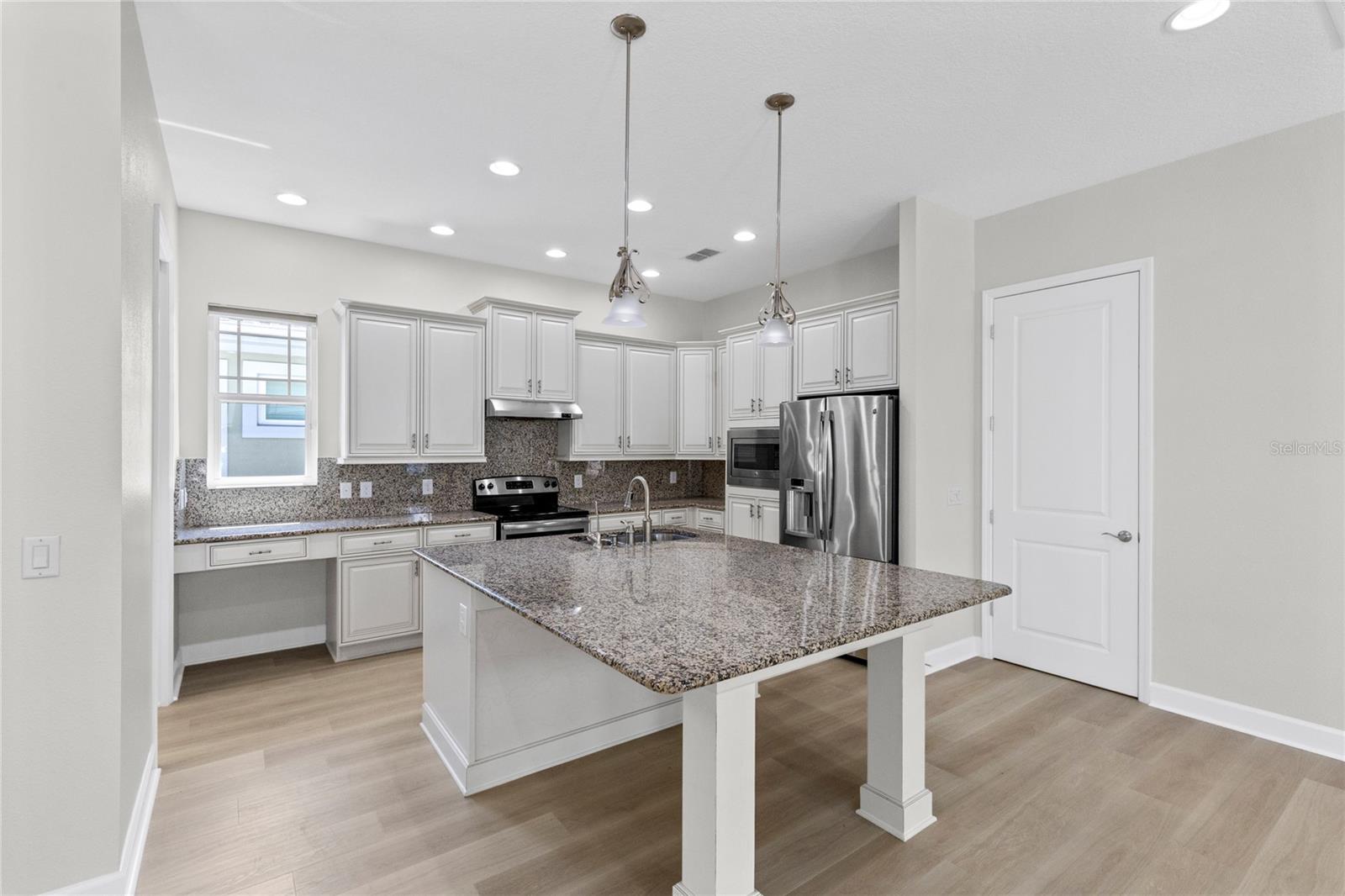 8460 Bergson, Orlando, FL 32827