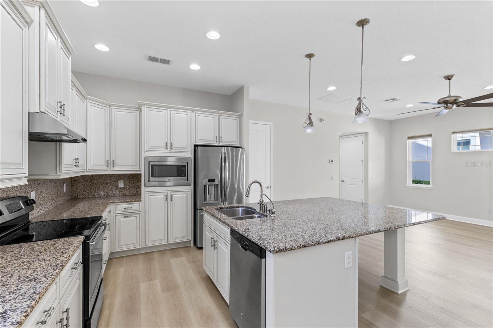 8460 Bergson, Orlando, FL 32827