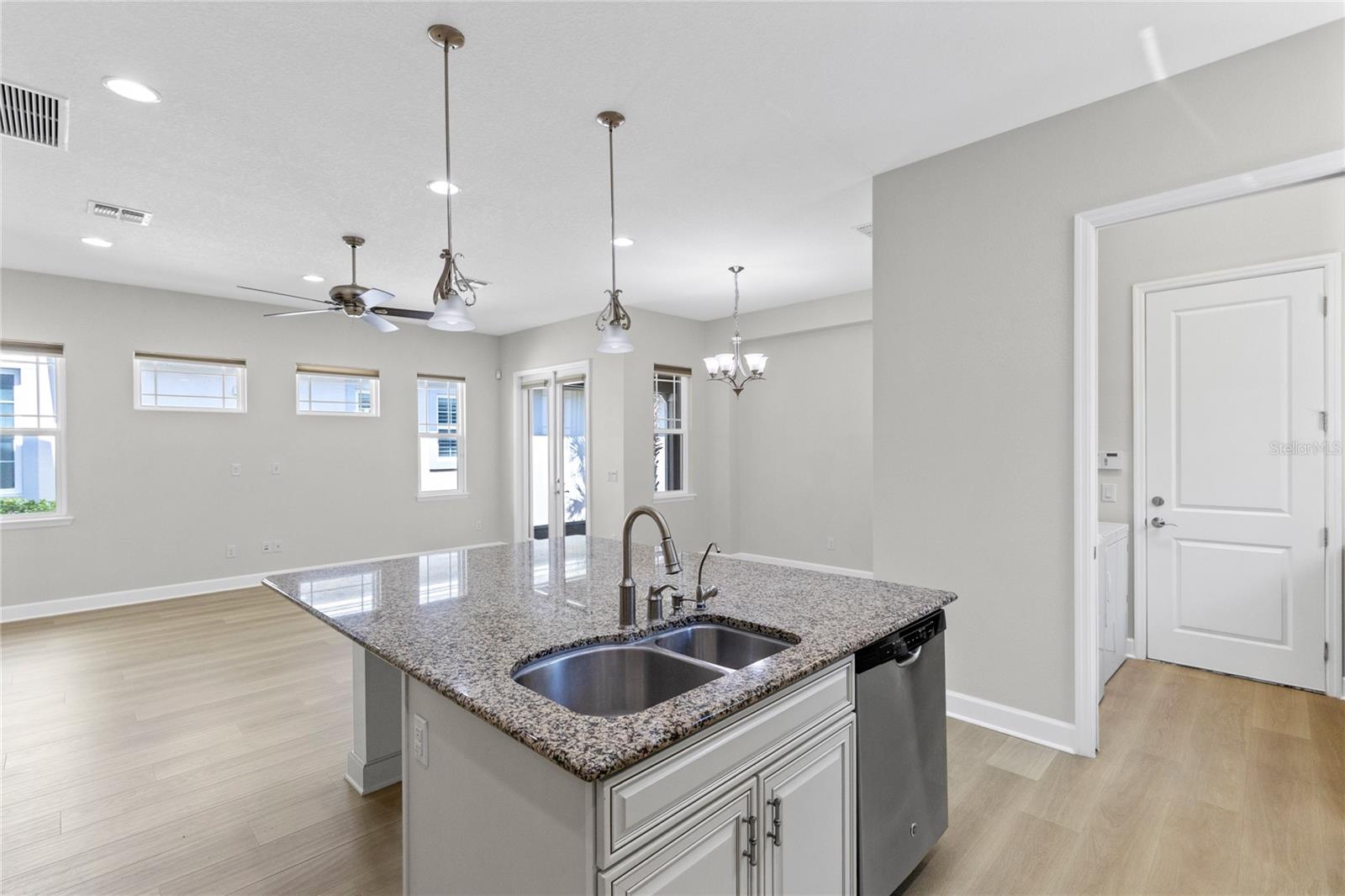 8460 Bergson, Orlando, FL 32827