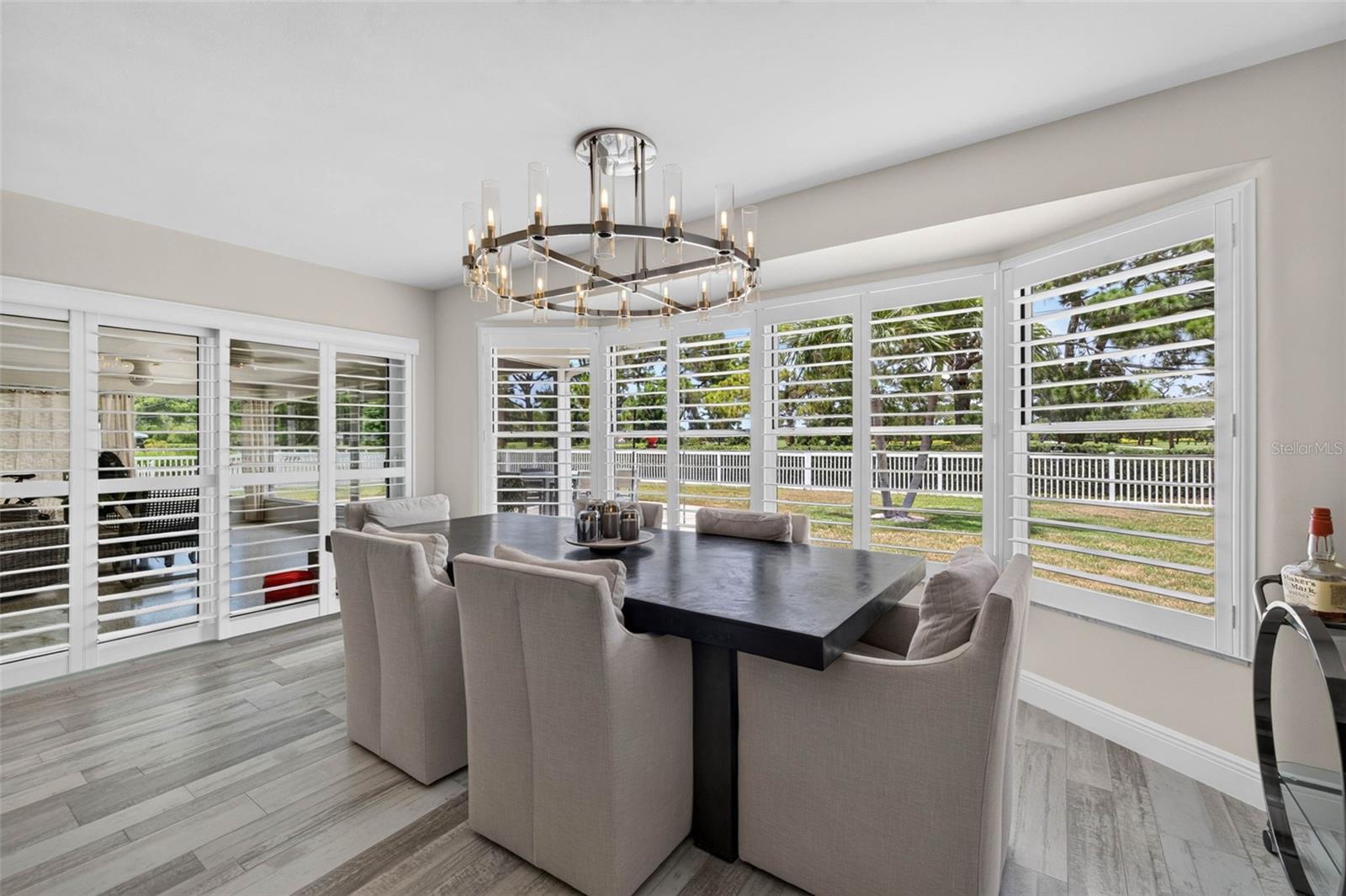 616 Pineland, Belleair, FL 33756
