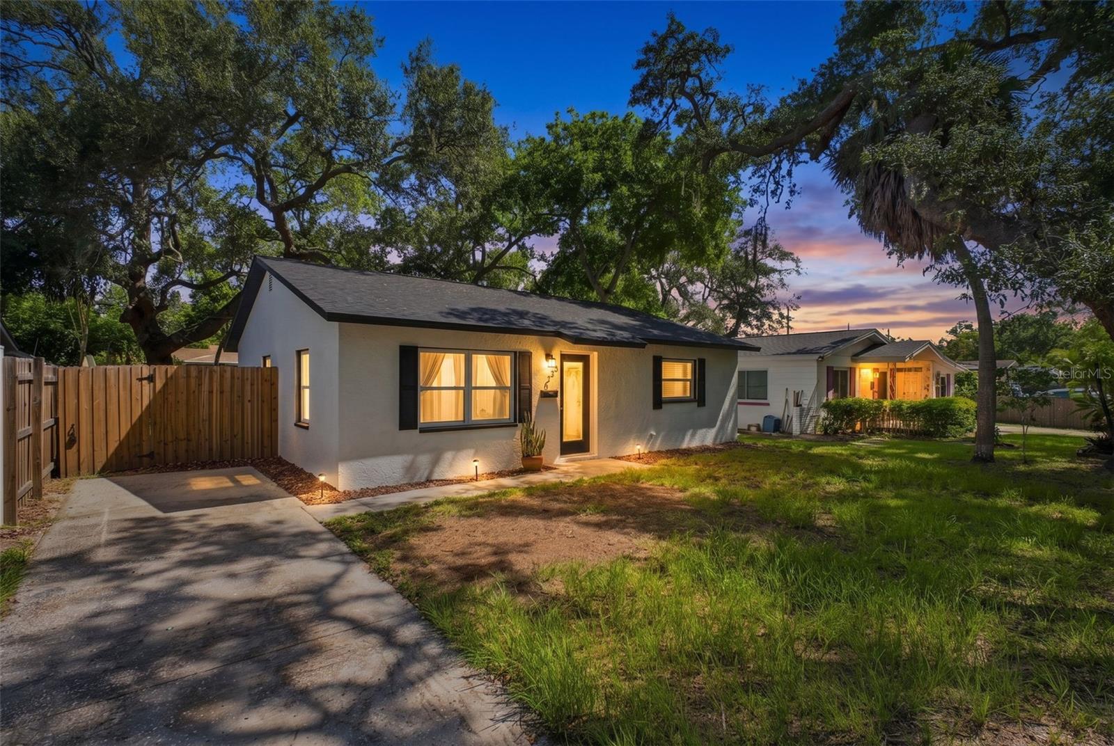 4733 25th, St Petersburg, FL 33711