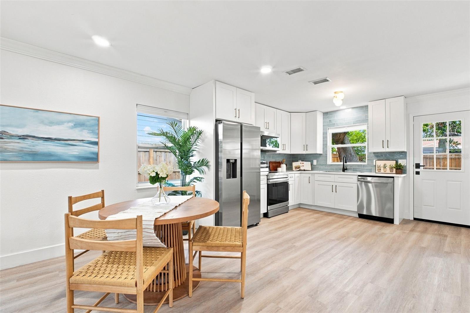 4733 25th, St Petersburg, FL 33711