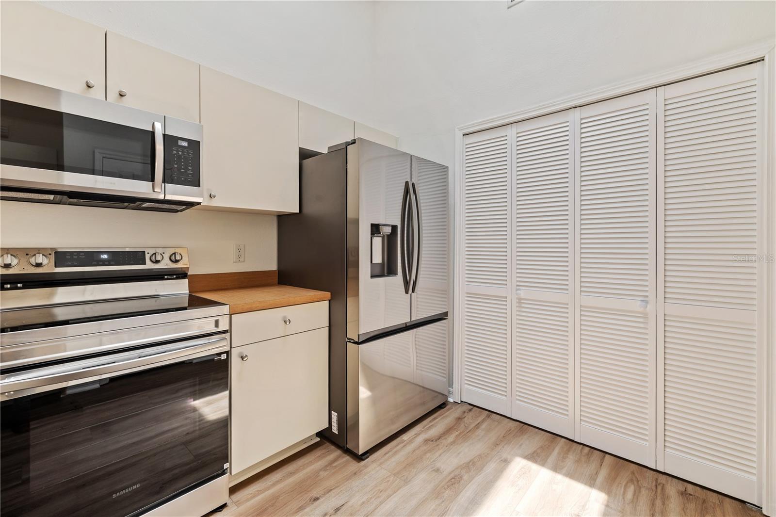 8407 Terrace Meadows Unit N/a, Tampa, FL 33637