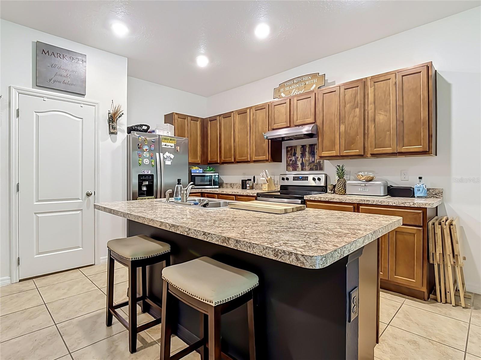 1229 Yellow Finch, Davenport, FL 33837