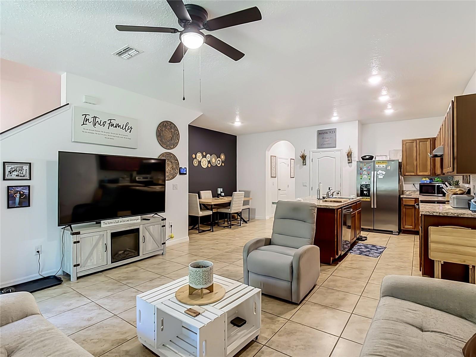 1229 Yellow Finch, Davenport, FL 33837