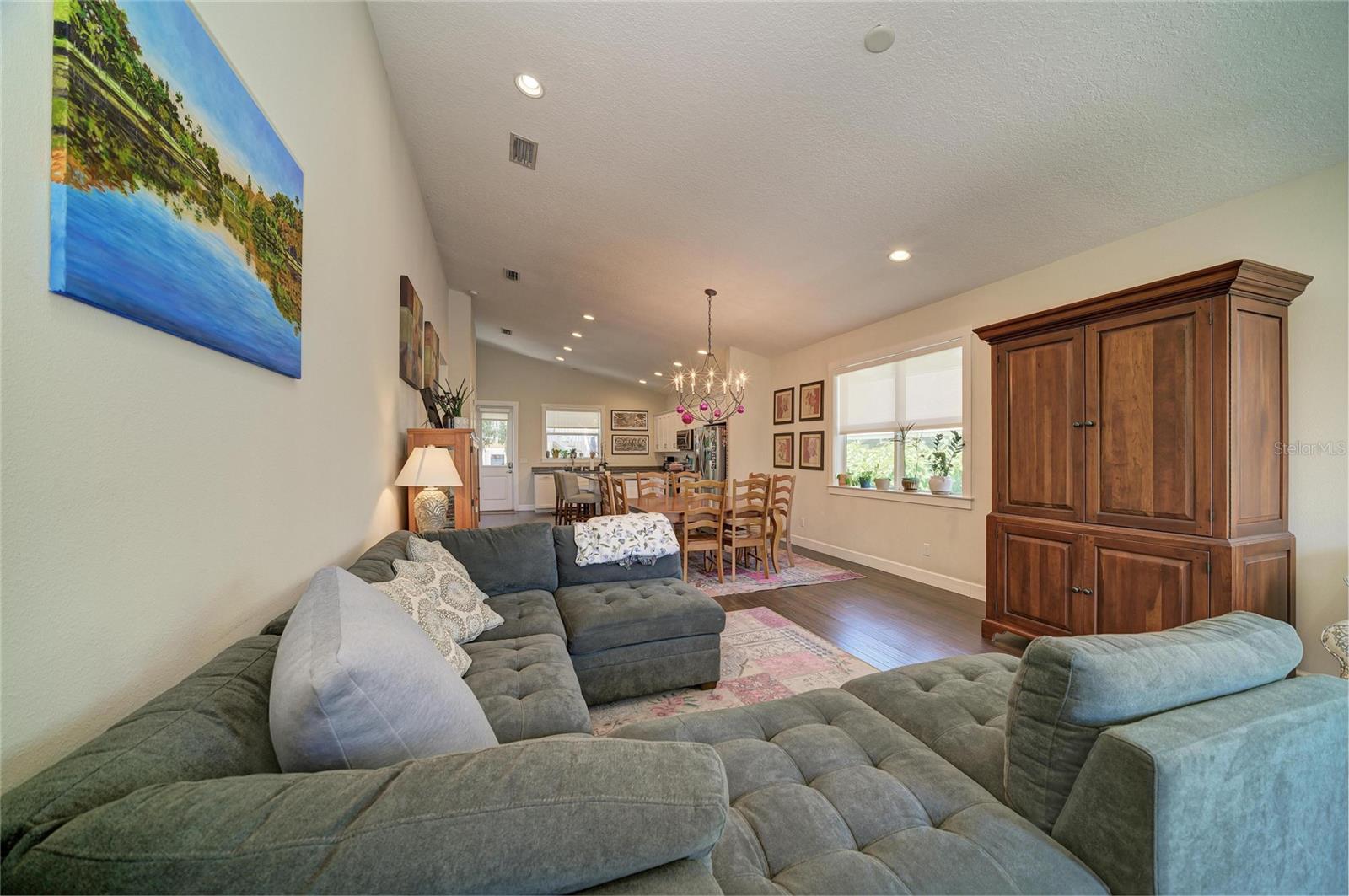632 Virginia, Bradenton, FL 34205