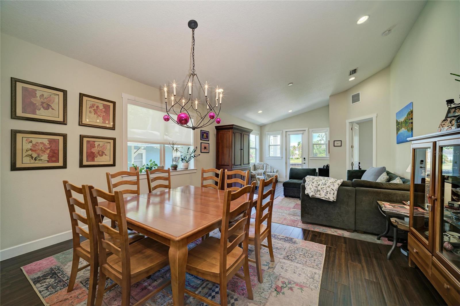 632 Virginia, Bradenton, FL 34205