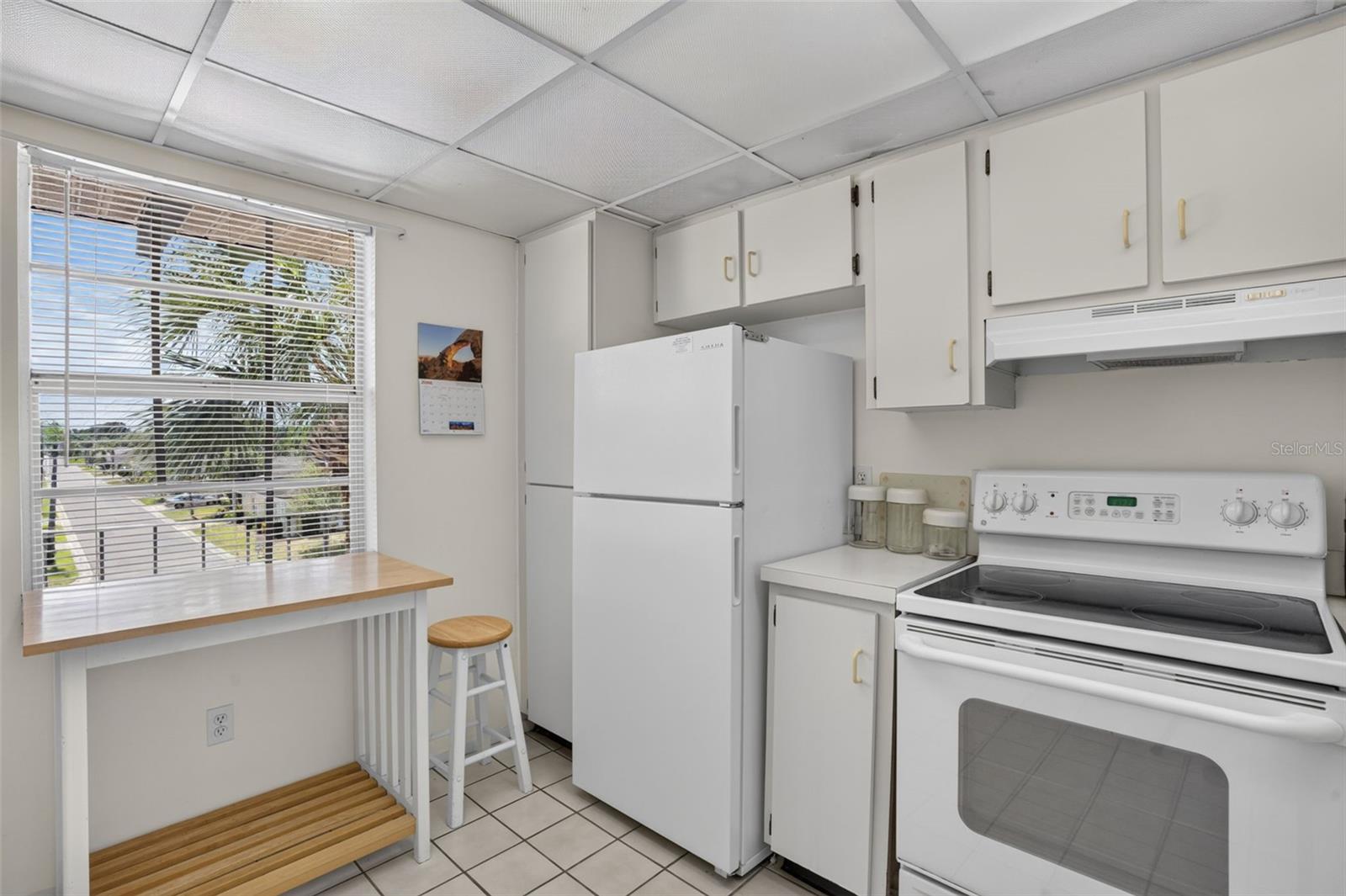 8693 Bardmoor Unit 301b, Largo, FL 33777