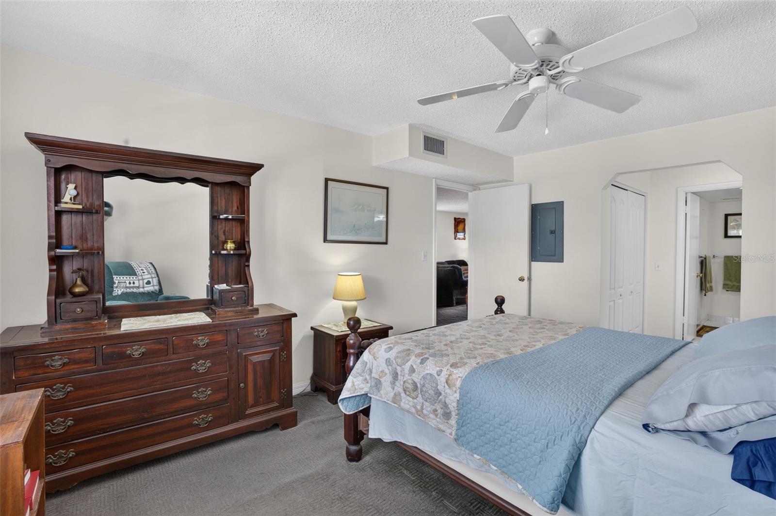 8693 Bardmoor Unit 301b, Largo, FL 33777