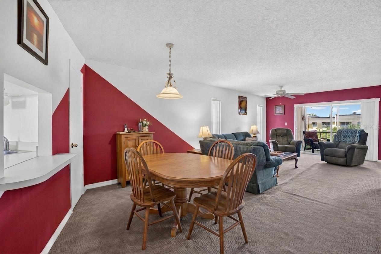 8693 Bardmoor Unit 301b, Largo, FL 33777