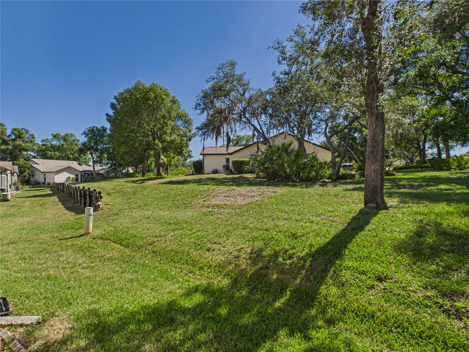 7511 Heather Walk, Weeki Wachee, FL 34613