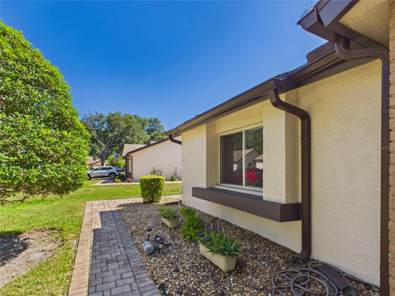 7511 Heather Walk, Weeki Wachee, FL 34613