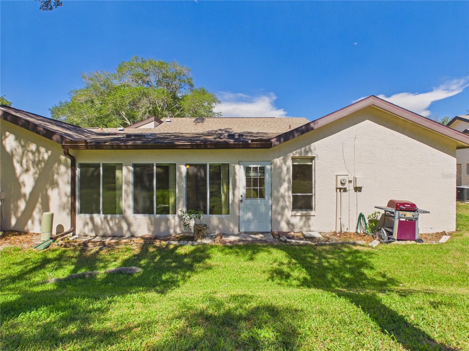 7511 Heather Walk, Weeki Wachee, FL 34613