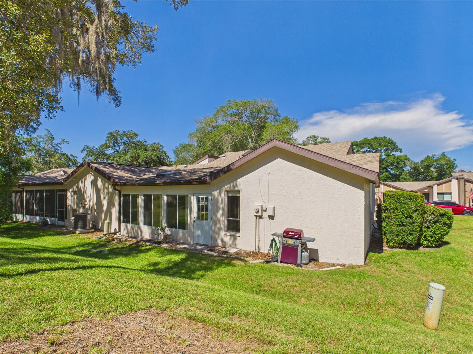 7511 Heather Walk, Weeki Wachee, FL 34613