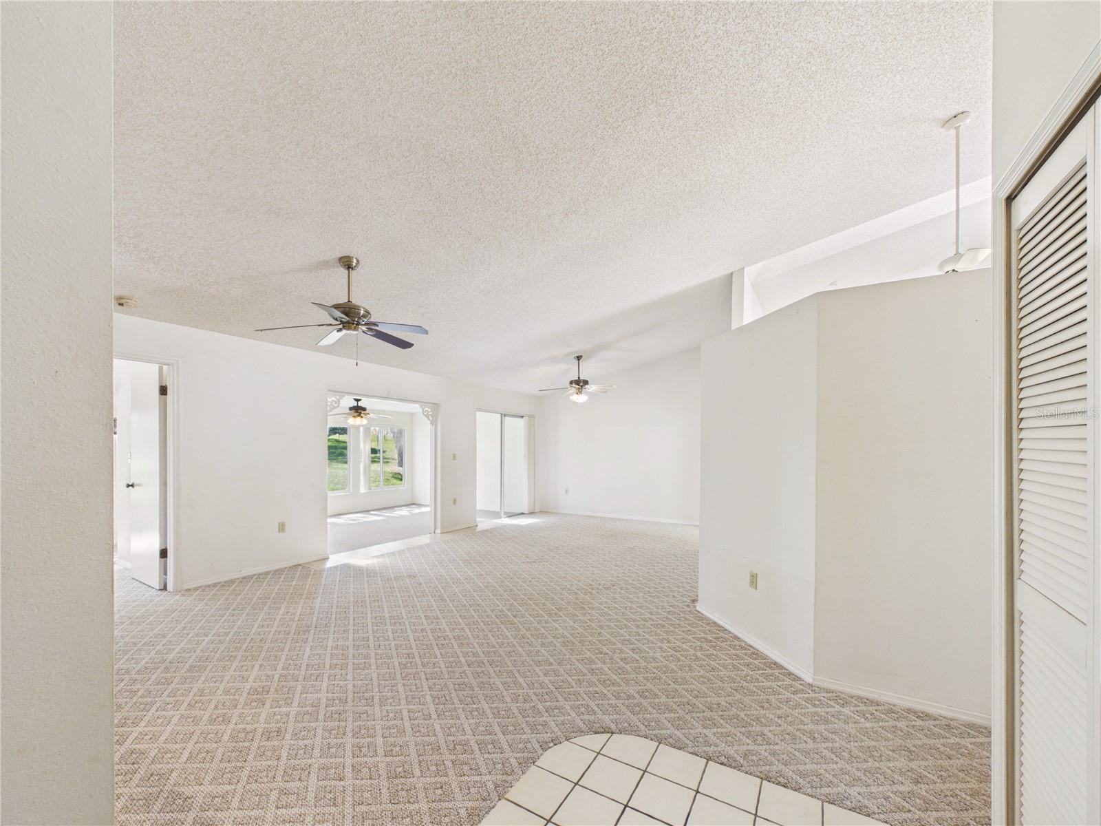 7511 Heather Walk, Weeki Wachee, FL 34613