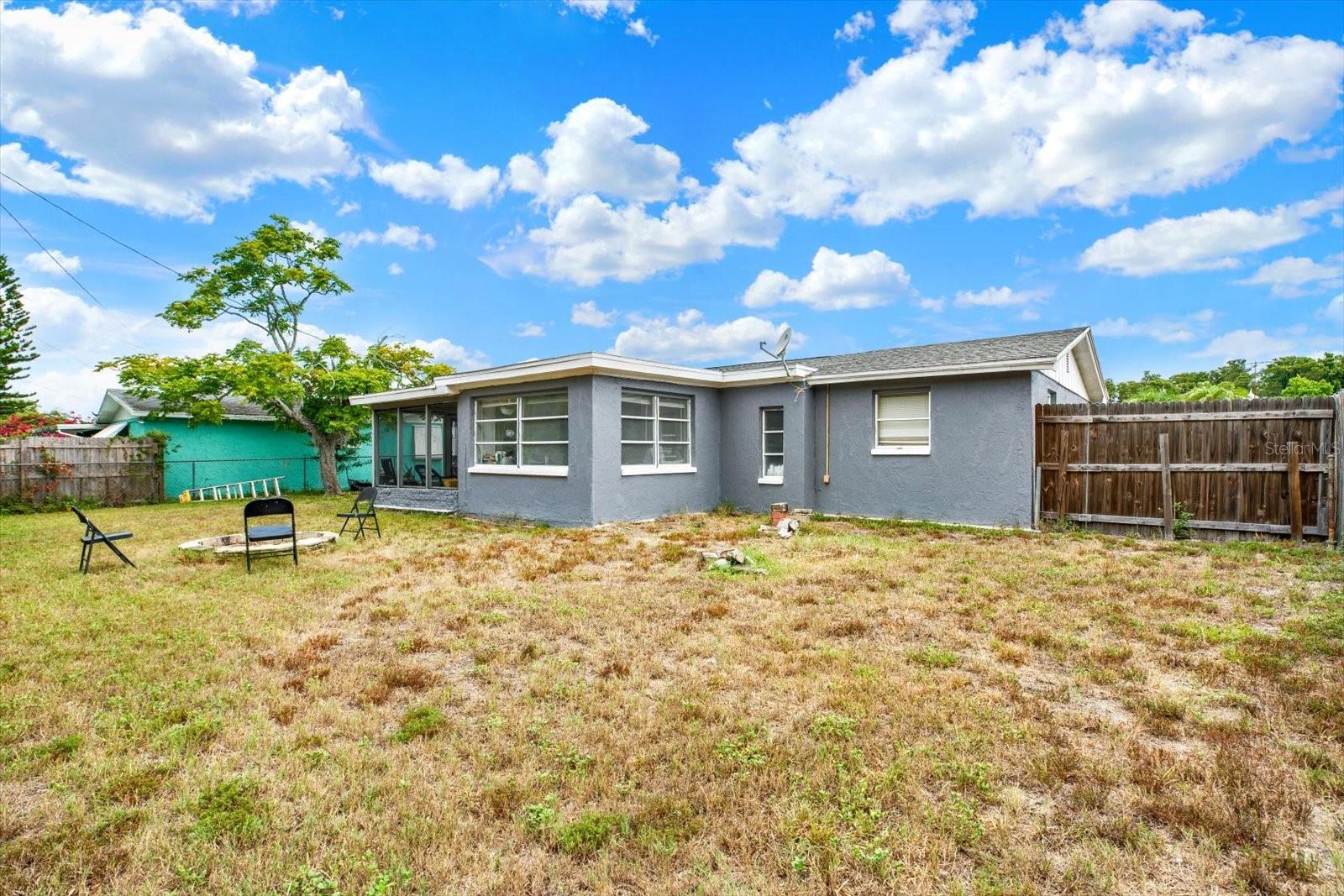 3920 Beacon Square, Holiday, FL 34691