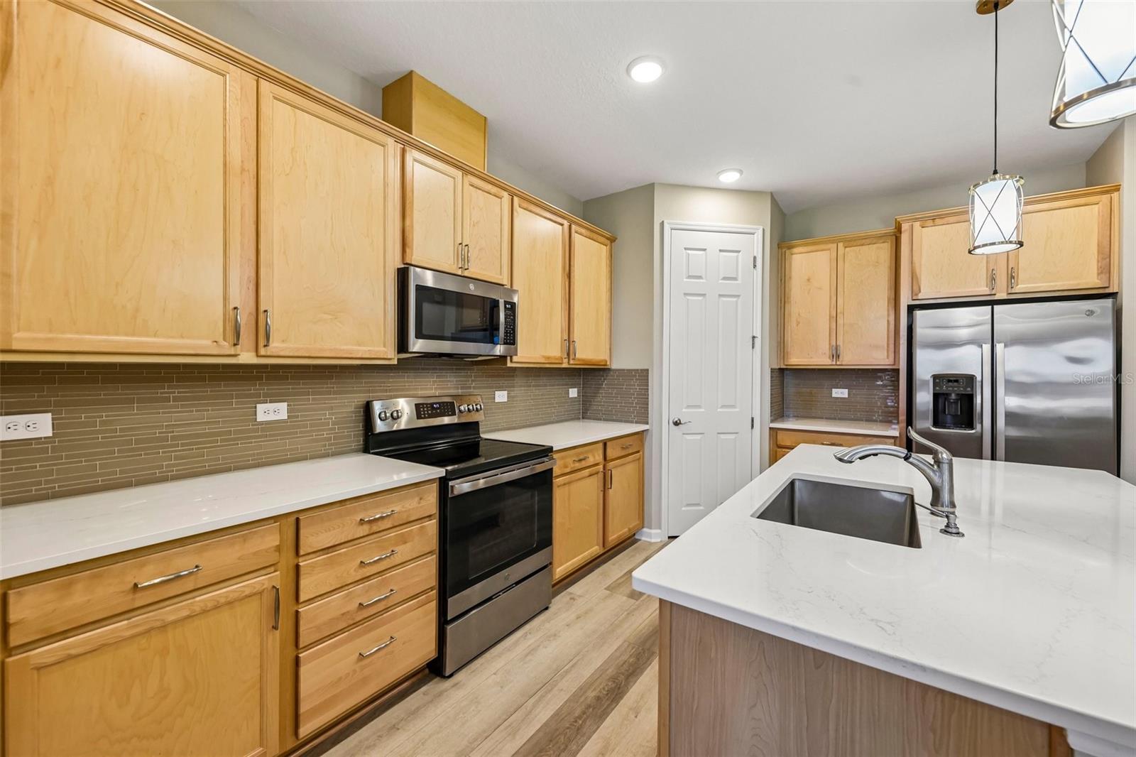 31719 Broadwater, Leesburg, FL 34748
