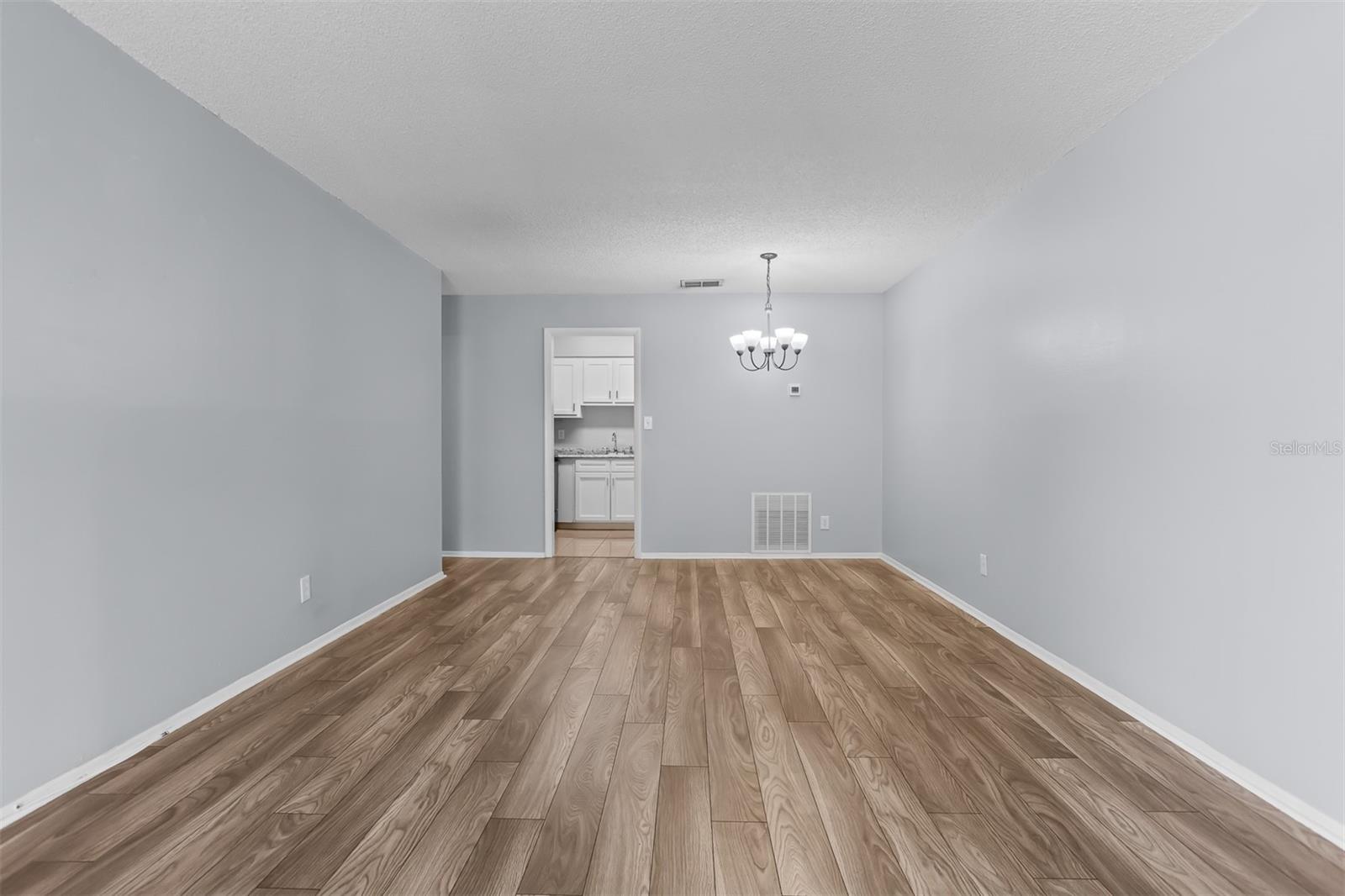 7612 Nacido, Tampa, FL 33615