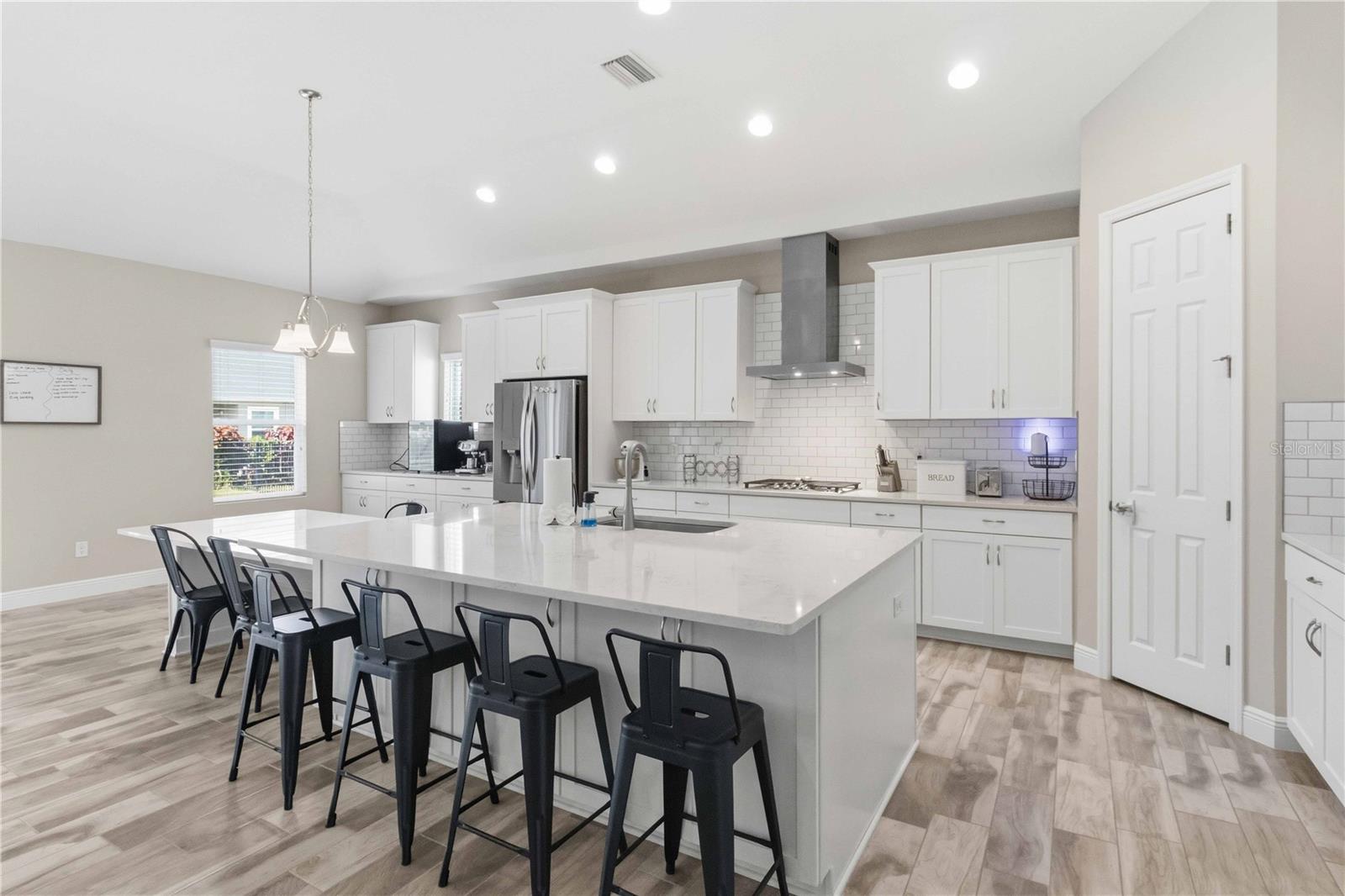 7526 Paradiso, Apollo Beach, FL 33572