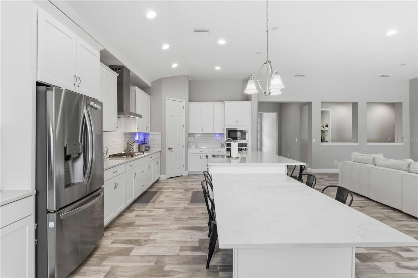 7526 Paradiso, Apollo Beach, FL 33572