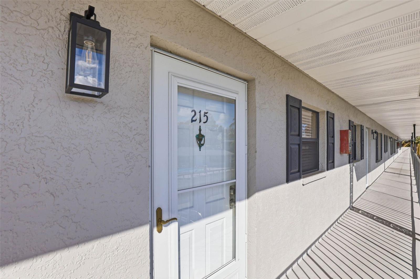 101 Lake Unit 215, Largo, FL 33771