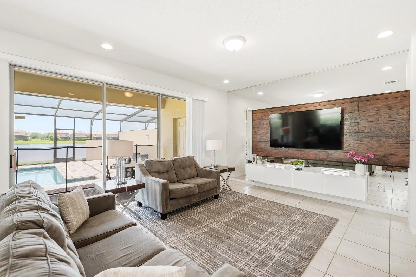 8866 Geneve, Kissimmee, FL 34747
