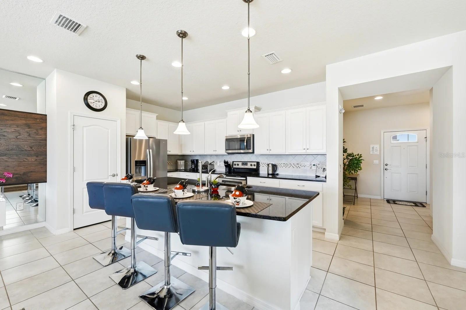 8866 Geneve, Kissimmee, FL 34747