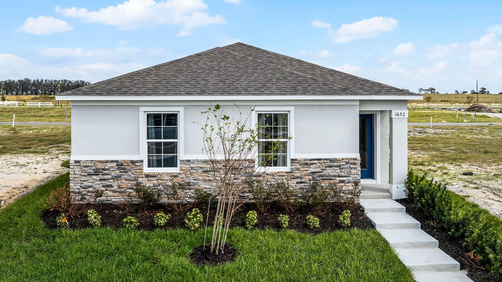 1738 Hummingbird, Winter Haven, FL 33884