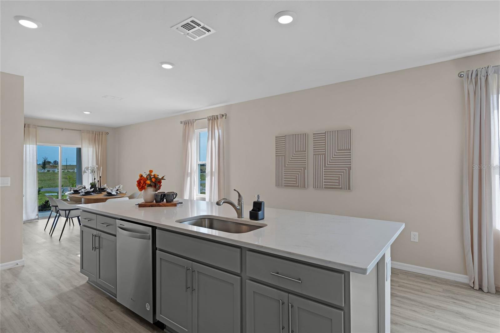 1738 Hummingbird, Winter Haven, FL 33884