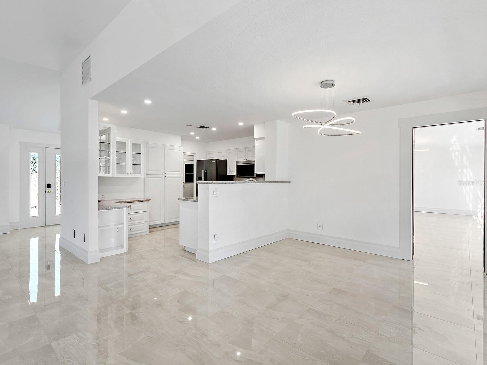 396 Bayshore, Venice, FL 34285