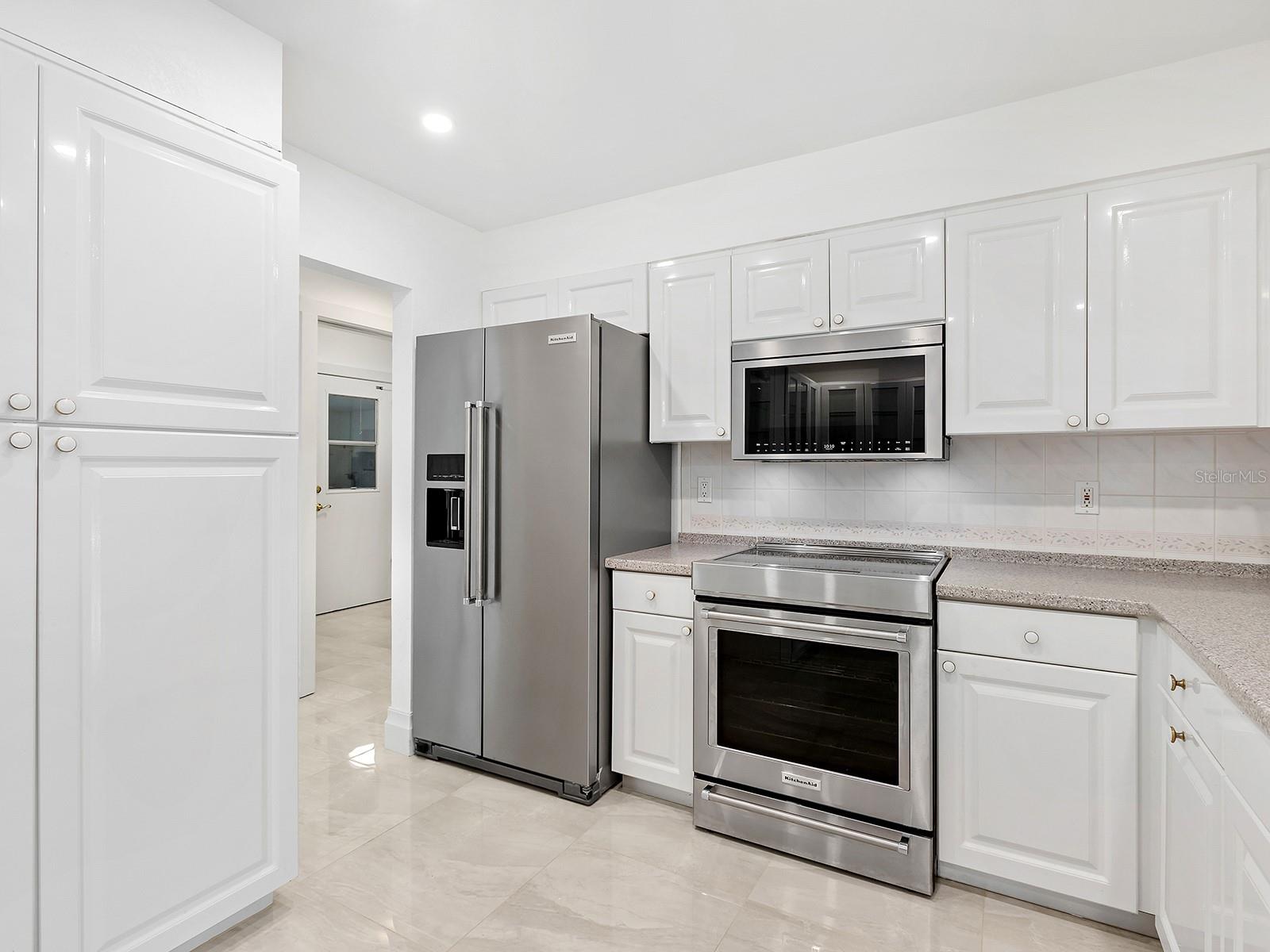 396 Bayshore, Venice, FL 34285