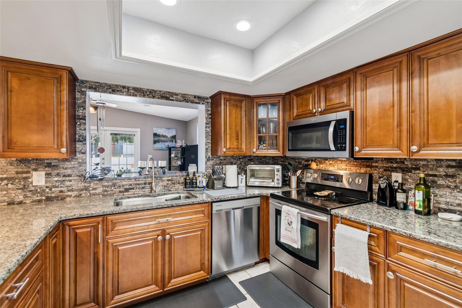 10735 Drummond, Tampa, FL 33615