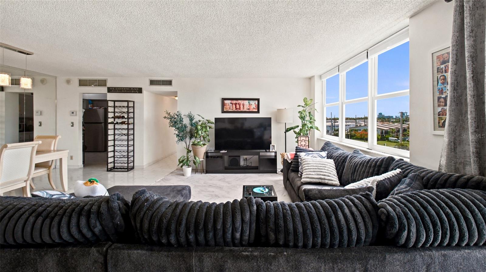2150 Sans Souci Unit #c402, North Miami, FL 33181