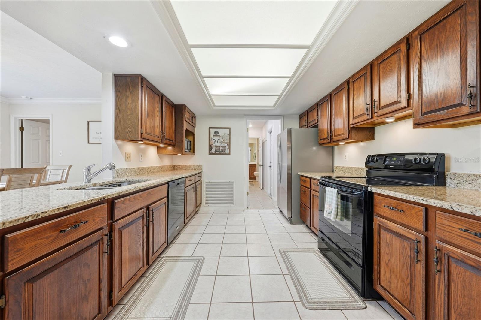 1805 Virginia, Tavares, FL 32778