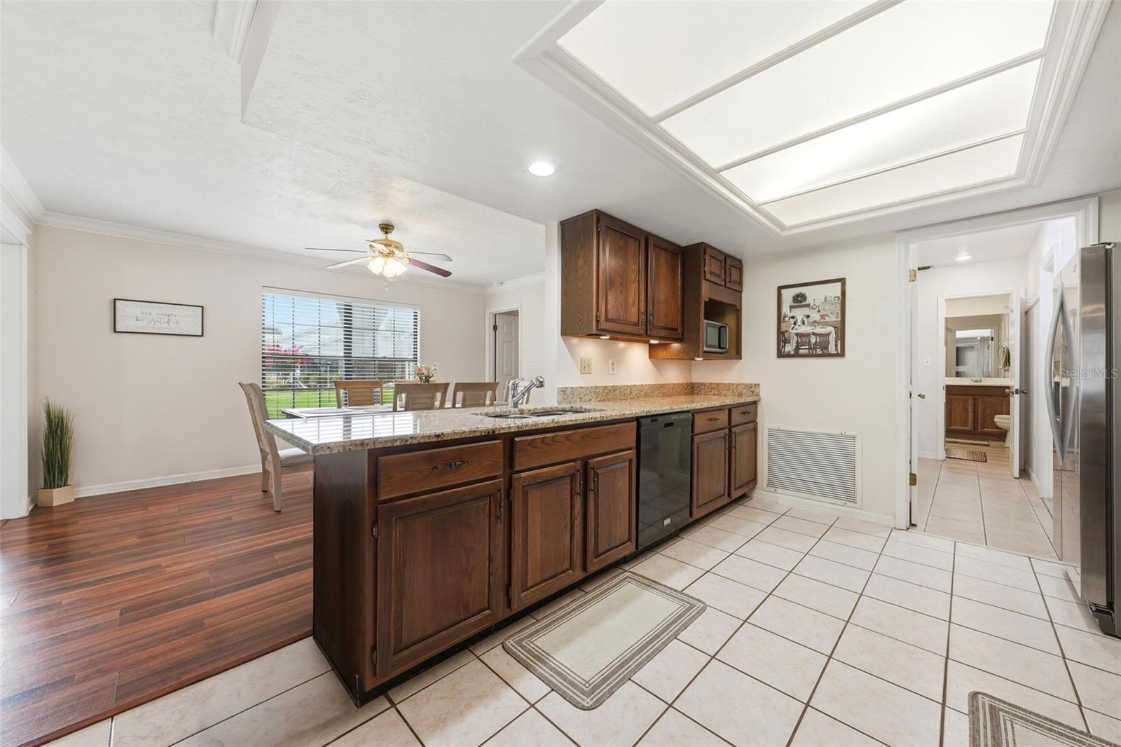1805 Virginia, Tavares, FL 32778