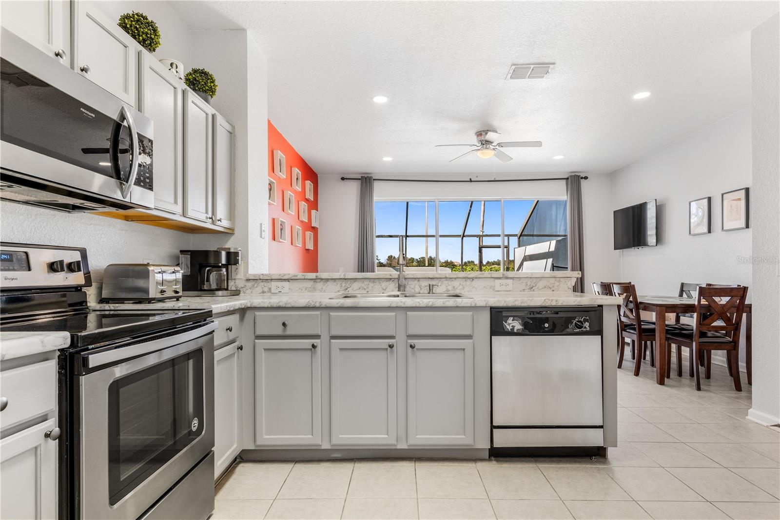 7677 Fitzclarence, Kissimmee, FL 34747