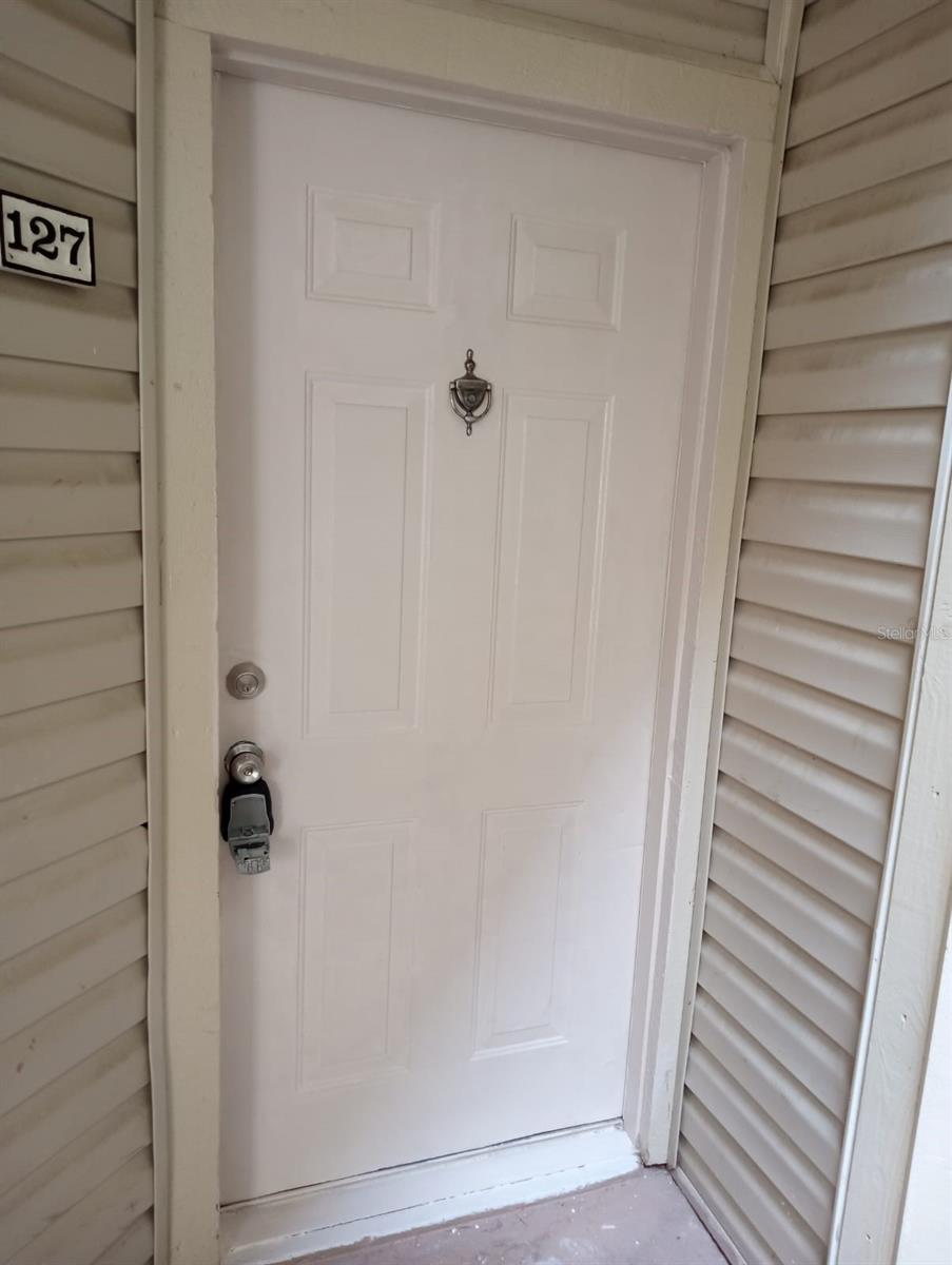 1948 Lake Atriums Unit 127, Orlando, FL 32839