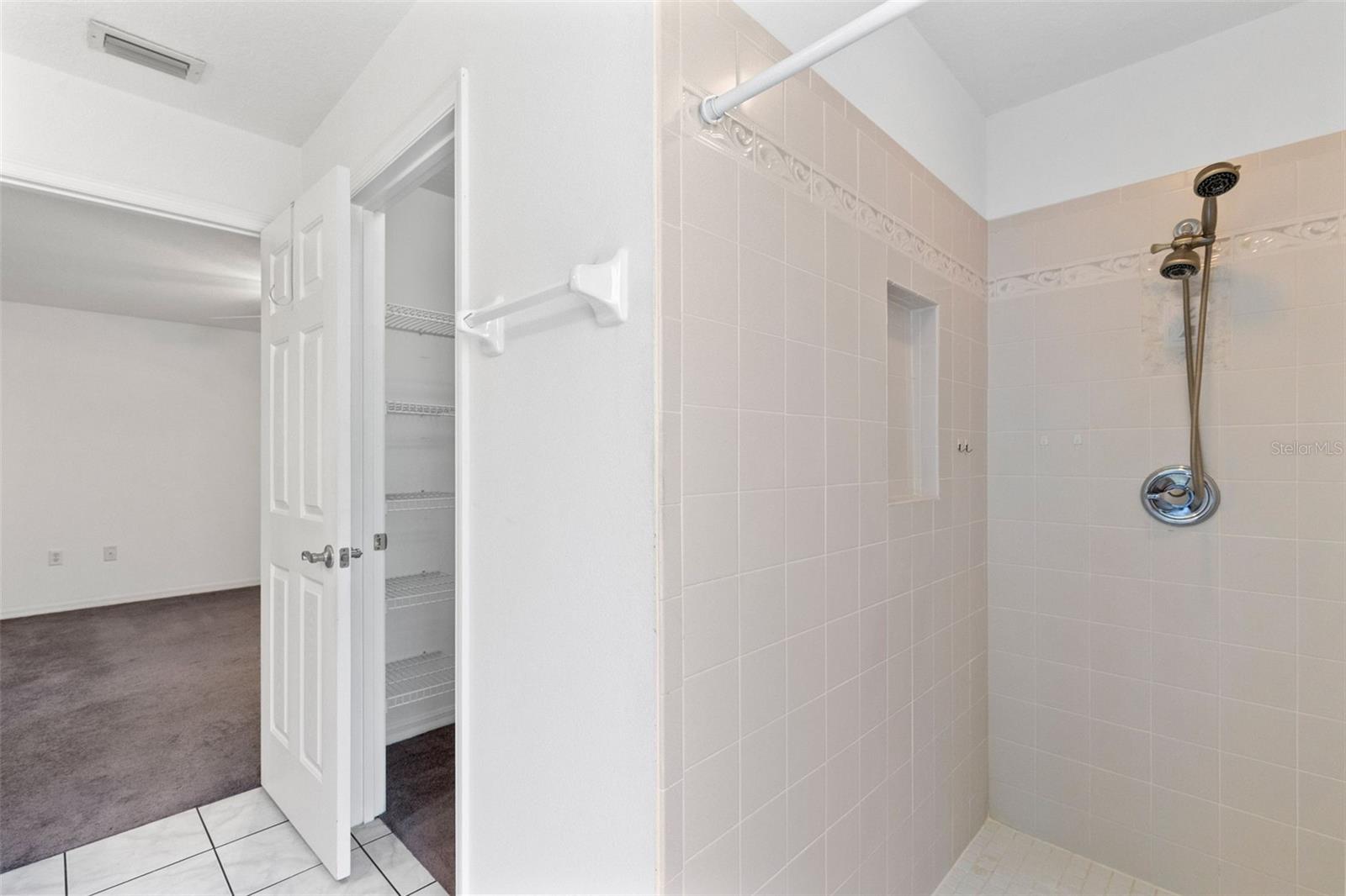 4450 Treasure Cay, Tavares, FL 32778