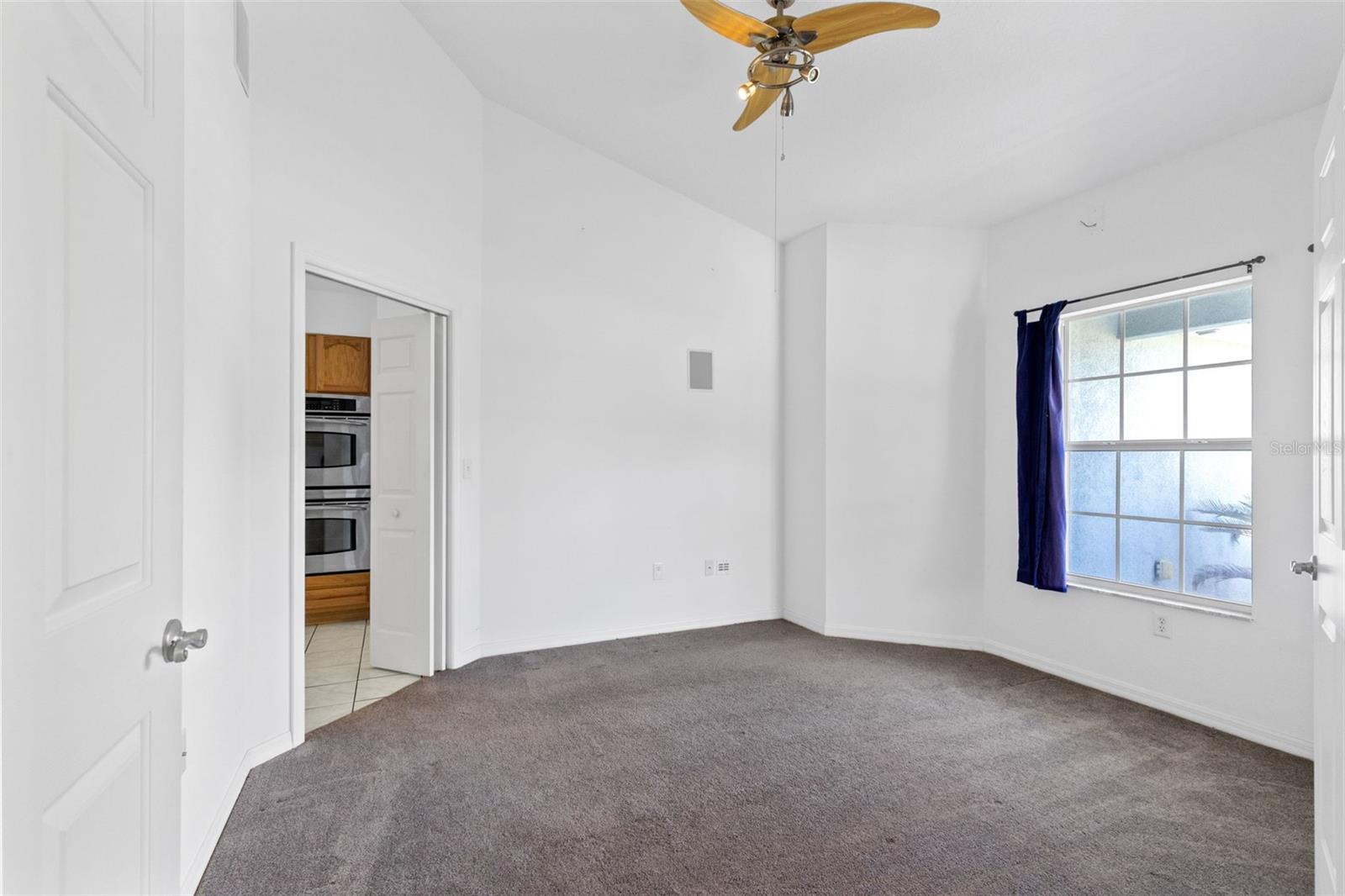 4450 Treasure Cay, Tavares, FL 32778