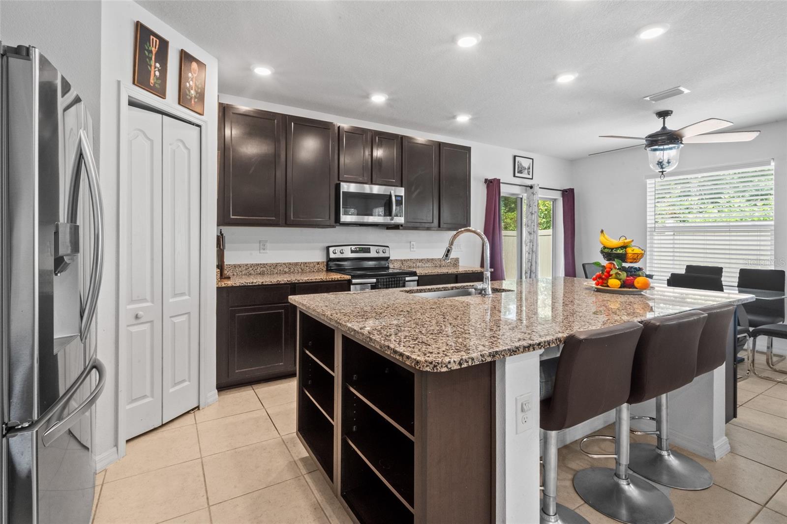 672 247th Terr, Newberry, FL 32669