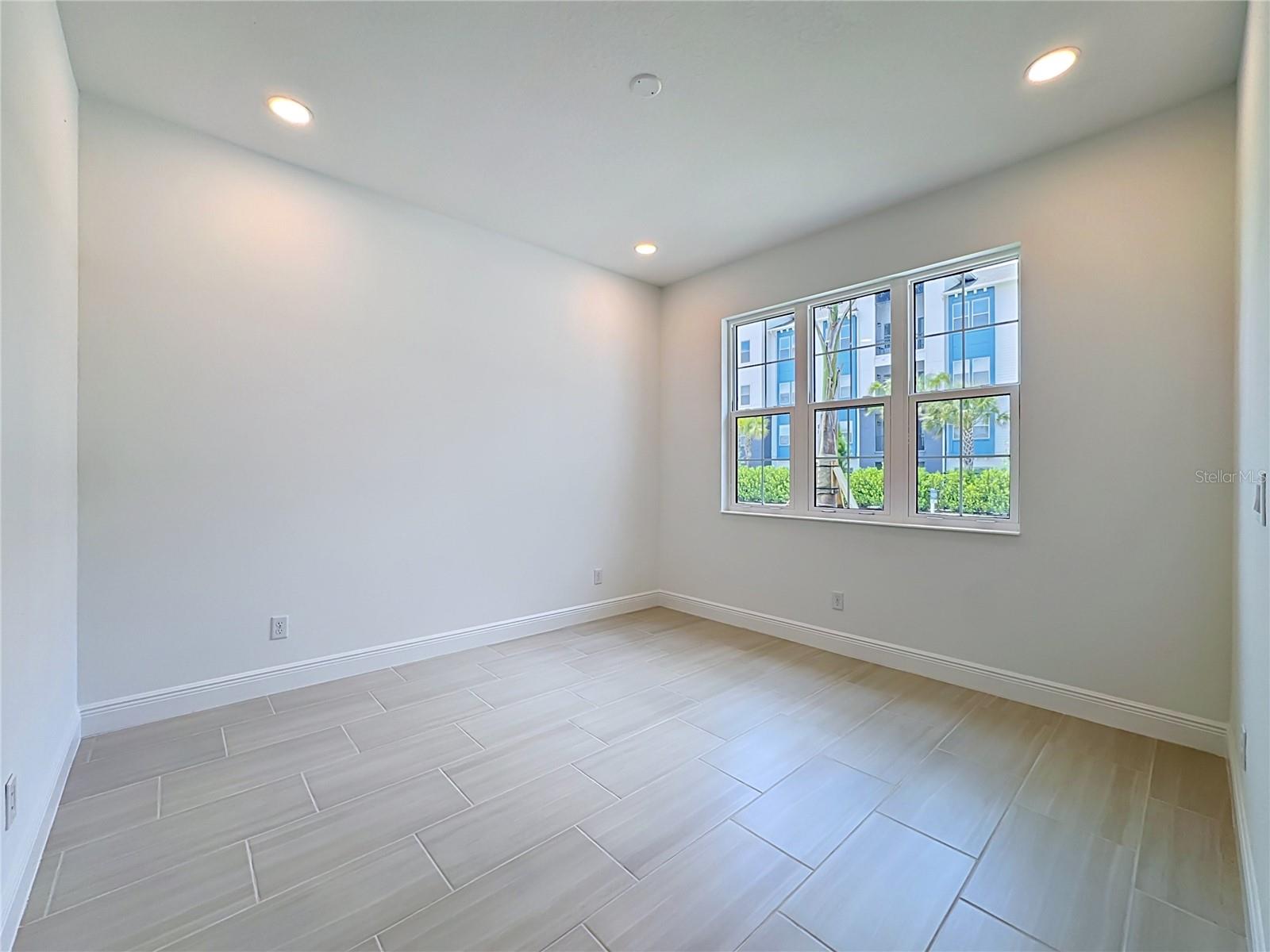 255 Monet, Bradenton, FL 34212