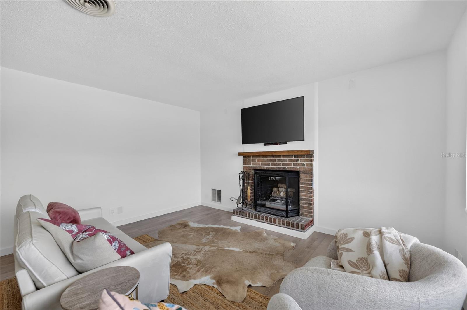 577 Parkdale, Deland, FL 32724