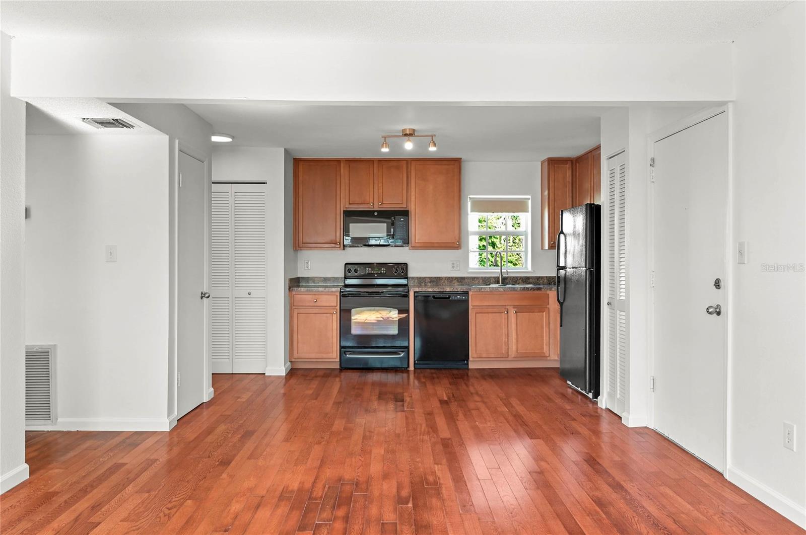 317 Amelia Unit 7, Orlando, FL 32801